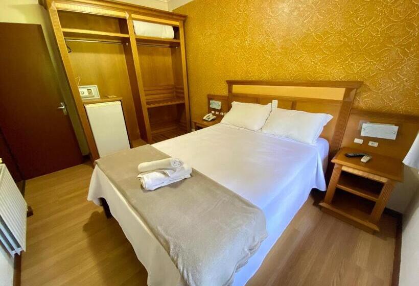 标准间, Pousada Gramado