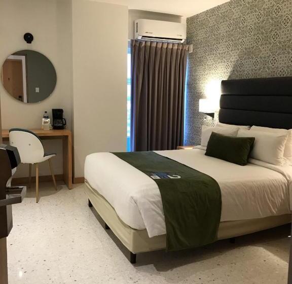 חדר דחוקס עם מיטת קינג, Ros Gaud