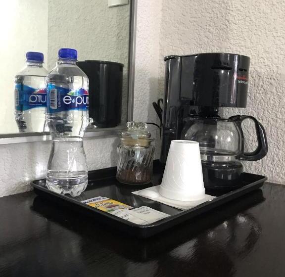 חדר סופריור, Ros Gaud