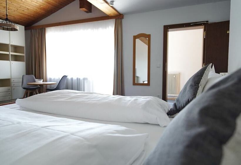 家庭间, Villa Bello