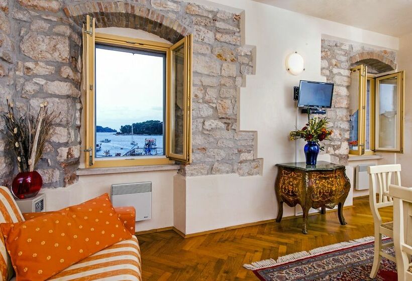Apartamento 1 Dormitório Vista Mar, Residence La Carera