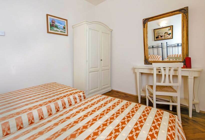 Apartamento 1 Dormitório Vista Mar, Residence La Carera