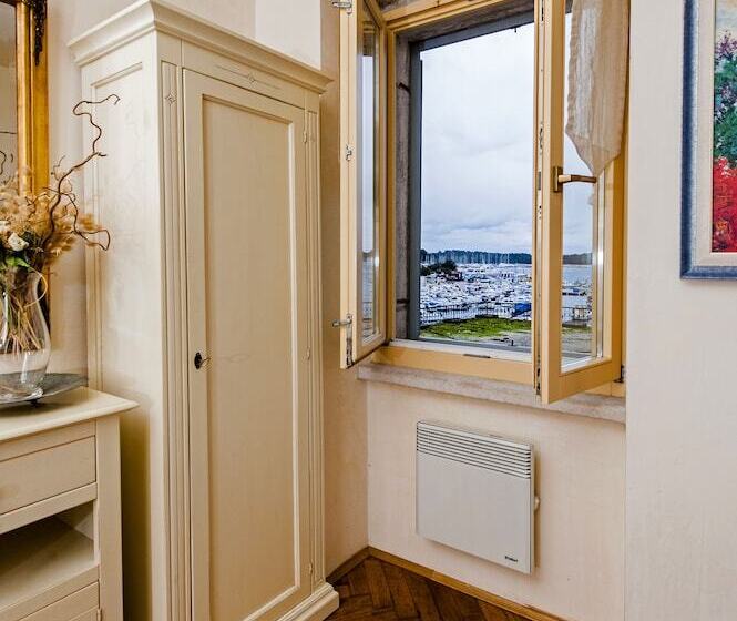 带海景的标准房, Residence La Carera