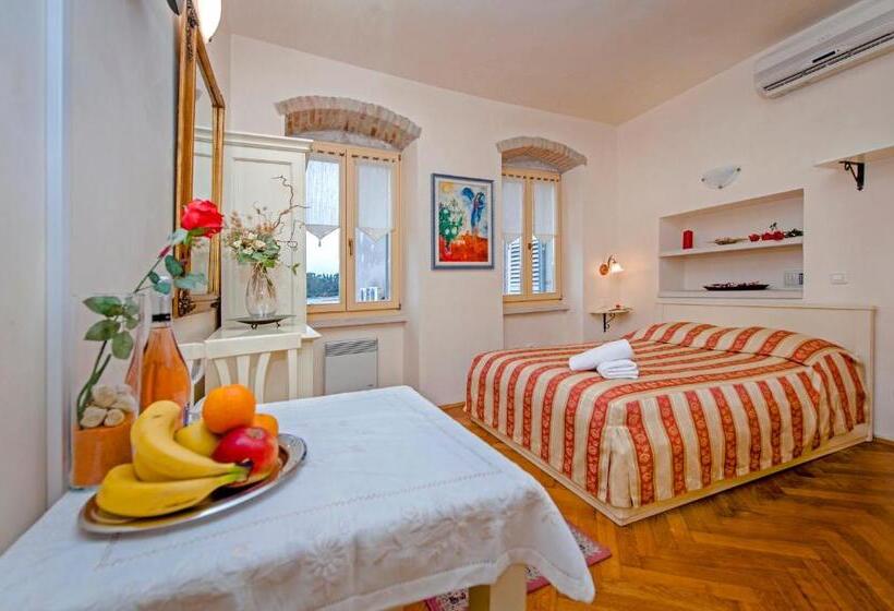 带海景的标准房, Residence La Carera