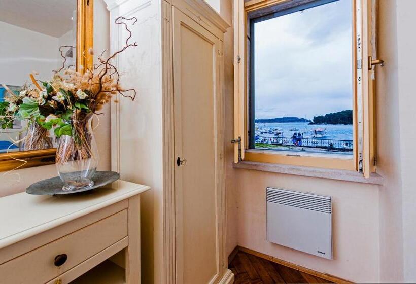 带海景的标准房, Residence La Carera