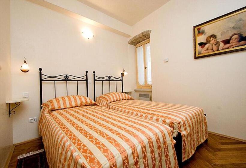 Apartamento 1 Dormitório Vista Mar, Residence La Carera