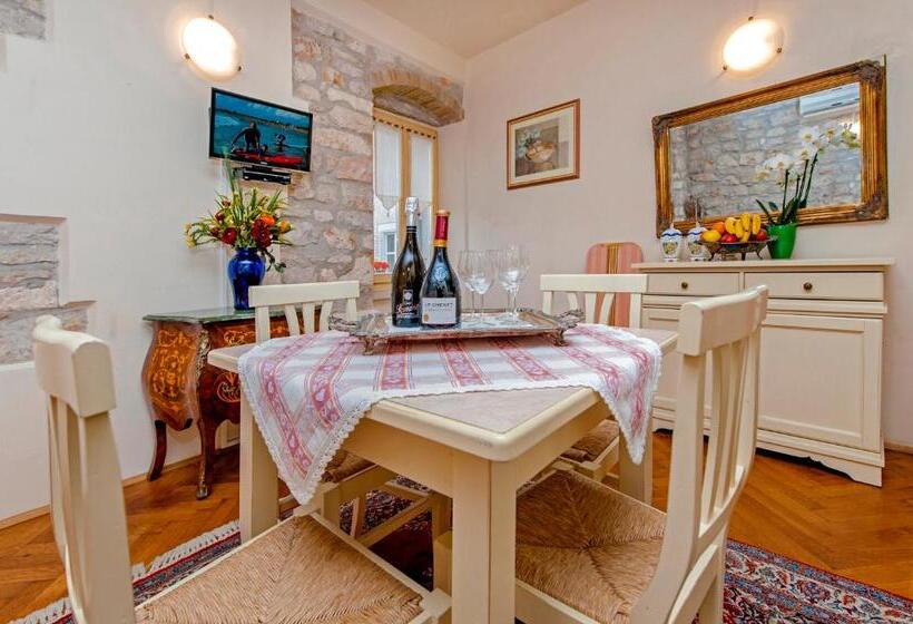 Апартаменты 1 Спальня Вид на Море, Residence La Carera