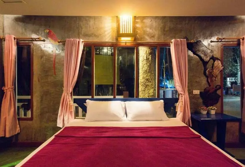 کلبه ییلاقی, Tamsabai Resort Chumphon