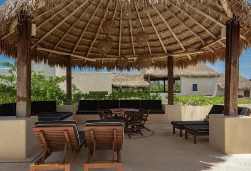 Junior Suite with Terrace, Niwa Tulum