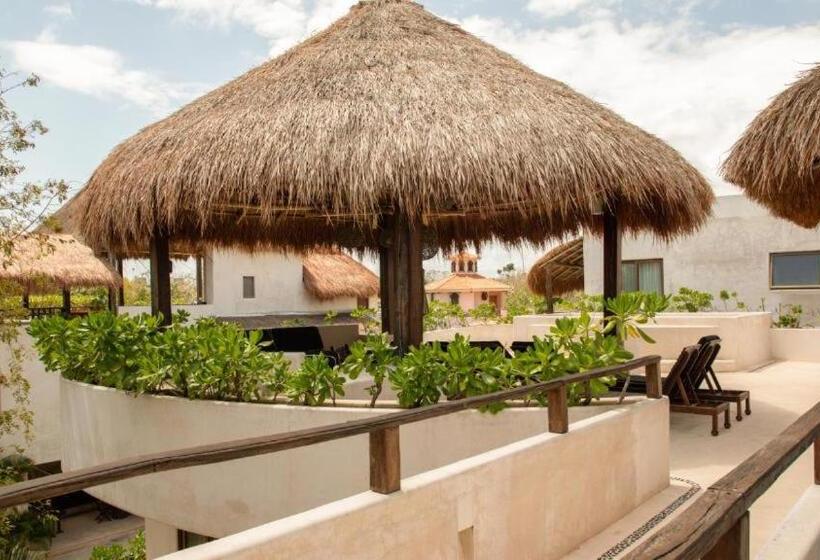 Junior Suite with Terrace, Niwa Tulum