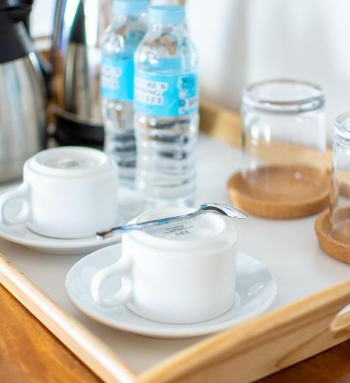 کابین, Cadlao Resort And Restaurant