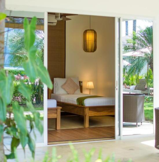 کابین, Cadlao Resort And Restaurant