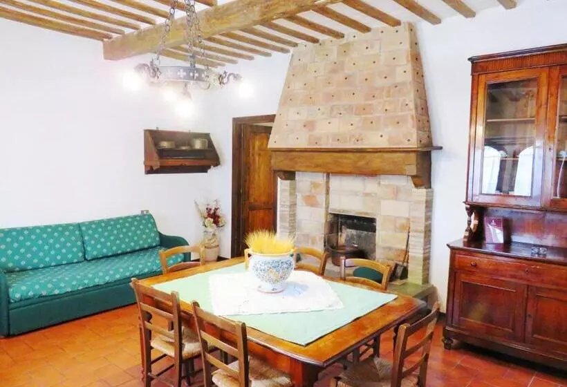 Deluxe Suite King Bed, Castello Cortevecchio
