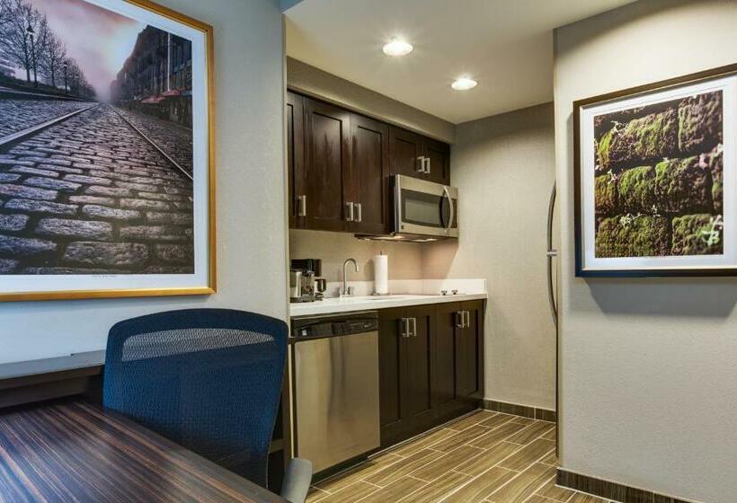 带大床的标准工作室, Homewood Suites By Hilton Savannah Historic Dist/riverfront