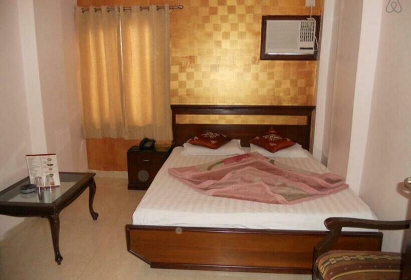 디럭스 룸, Amax Inn