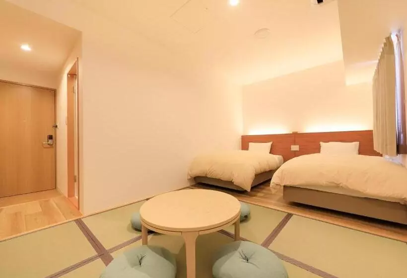 Standard Neljän Hengen Huone, Central Resort Miyakojima