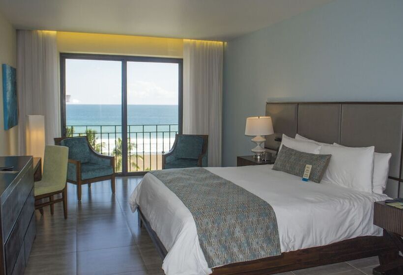 اتاق لوکس با چشمانداز دریا, Croc S Resort & Casino