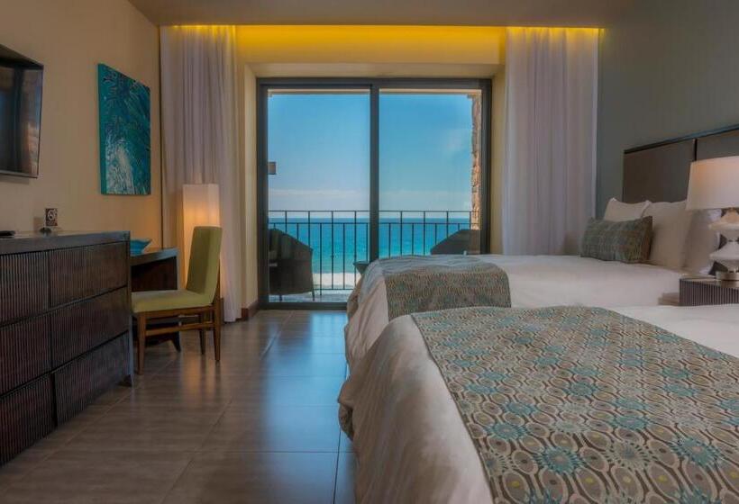 اتاق لوکس با بالکن و چشم‌انداز دریا, Croc S Resort & Casino