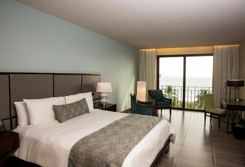 اتاق لوکس با چشمانداز دریا, Croc S Resort & Casino