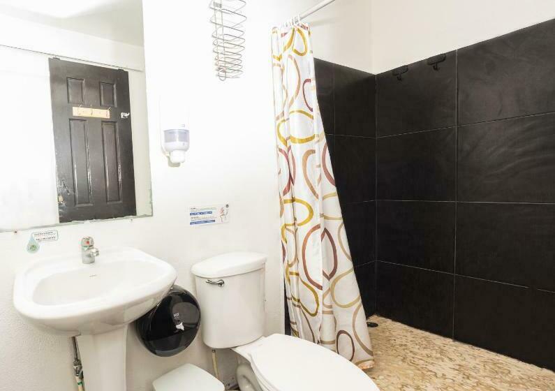 Triple Room Sea View, El Faro Containers Beach