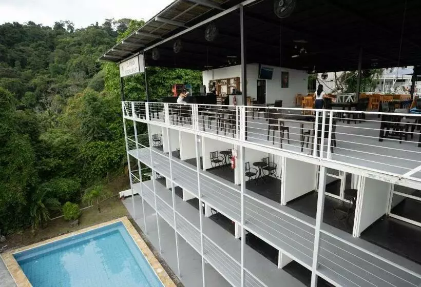 スタンダードトリプルルーム, El Faro Containers Beach