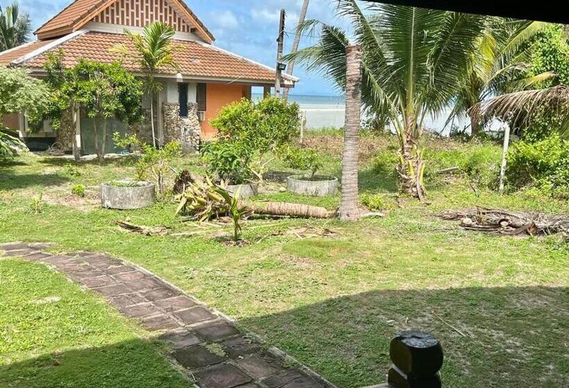 Бунгало Стандарт Вид на Сад, First Villa Beach Resort