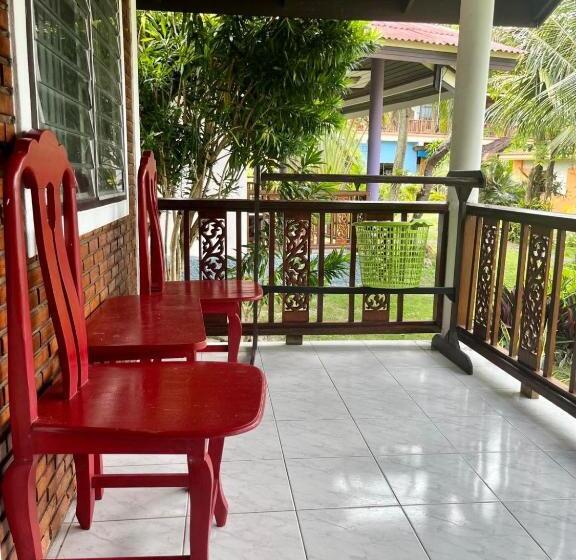 Бунгало Стандарт Вид на Сад, First Villa Beach Resort