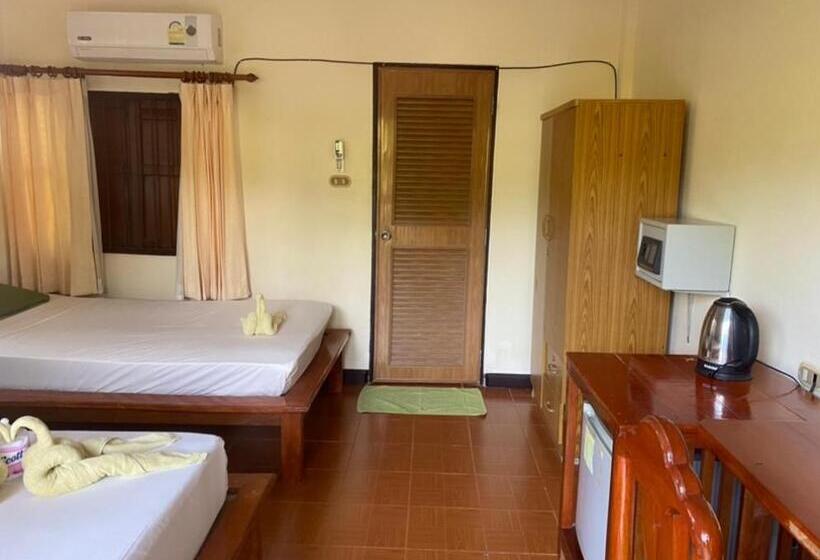 Трехместный Номер Стандарт Вид на Сад, First Villa Beach Resort