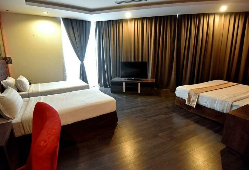 استودیو خانوادگی, Jindagu Hotel Ipoh