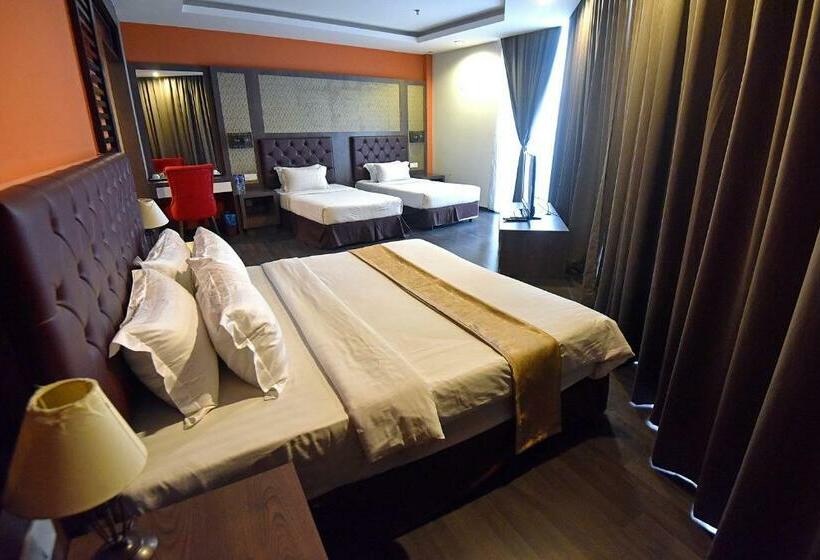 استودیو خانوادگی, Jindagu Hotel Ipoh