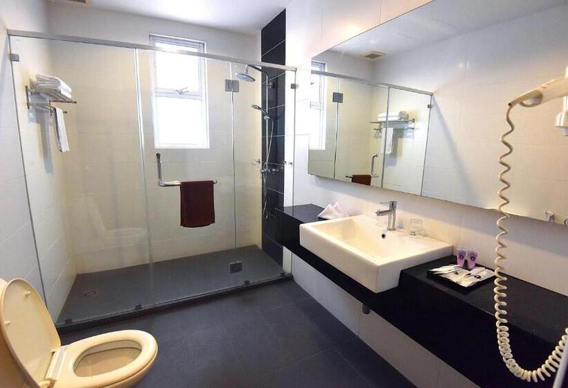 استودیو خانوادگی, Jindagu Hotel Ipoh