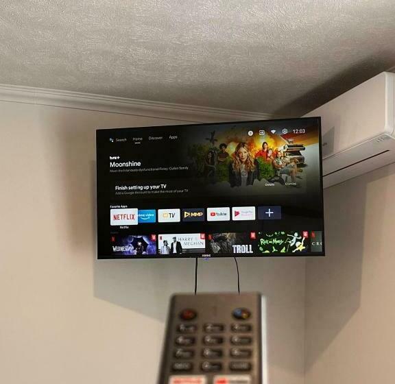 Студия Стандарт, Ashleigh Court Motel