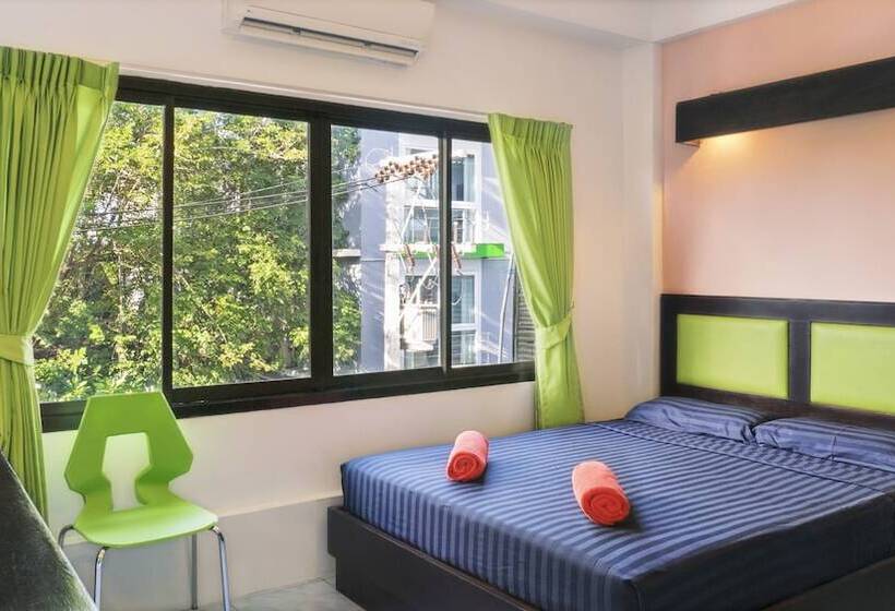 이코노미 룸, Ubox Samui Hostel   Chaweng Beach