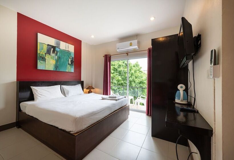 발코니 수피리어 룸, Baan Yuyen Karon Guesthouse