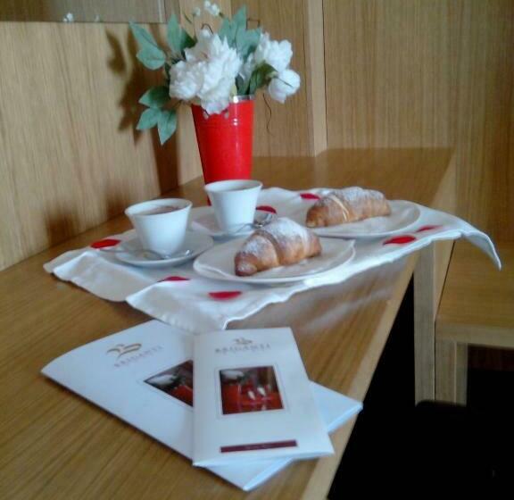 חדר סטנדרט, Briganti