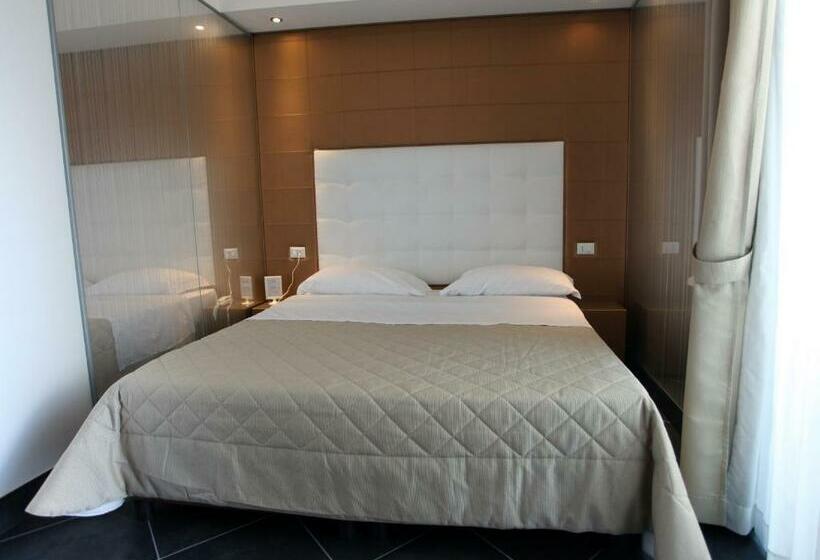 Номер Стандарт, Briganti