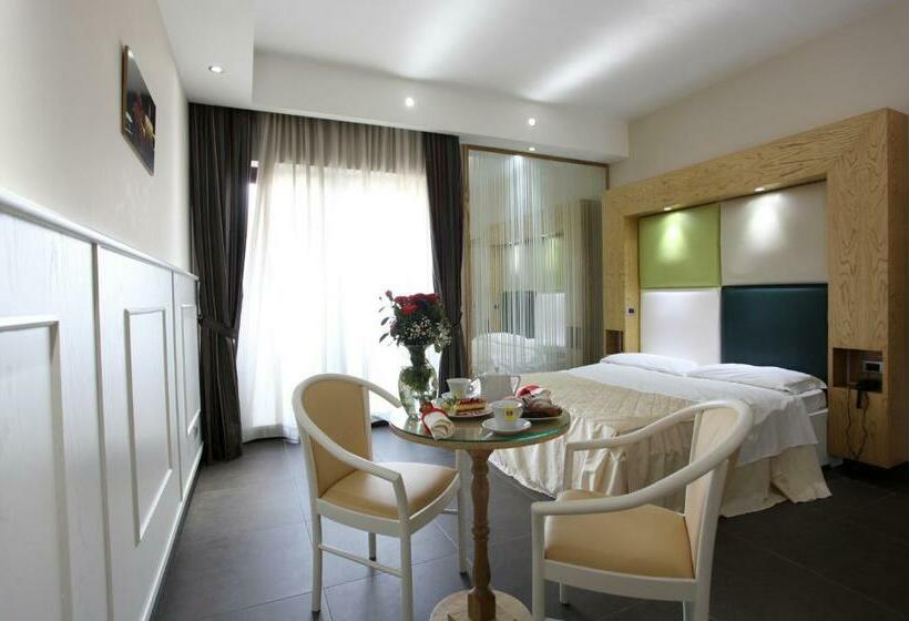 Номер Стандарт, Briganti