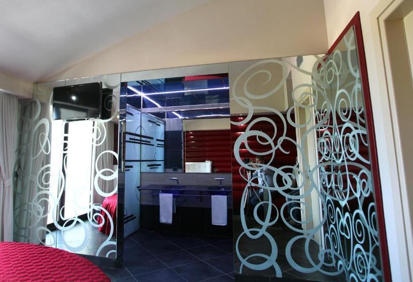 Люкс Повышенной Комфортности, Briganti