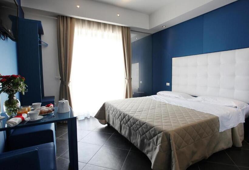 Полулюкс, Briganti