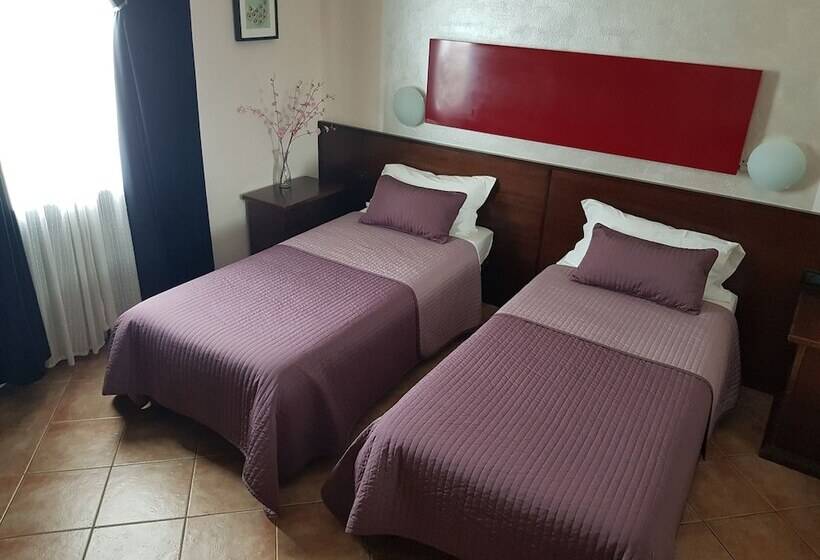 غرفة قياسية, La Pendola