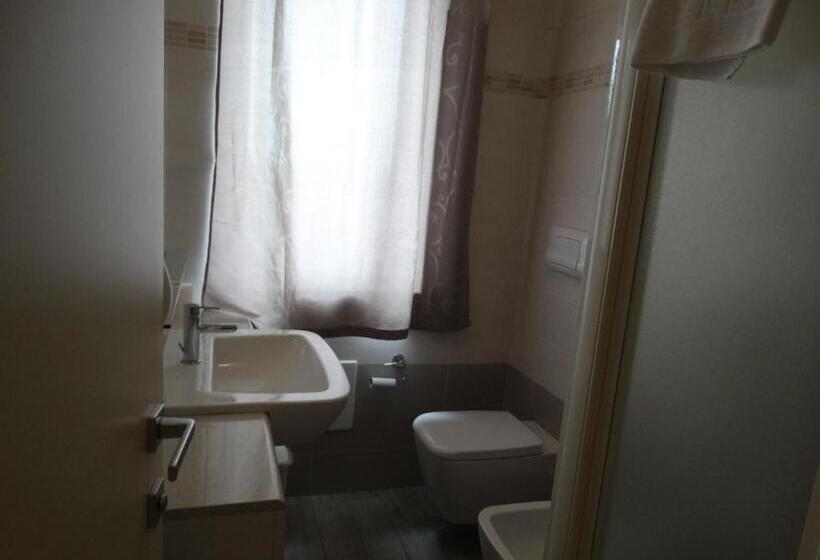 חדר אקונומי, Moderno