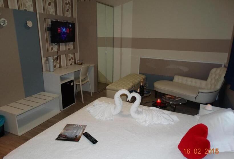 חדר דלוקס, Moderno