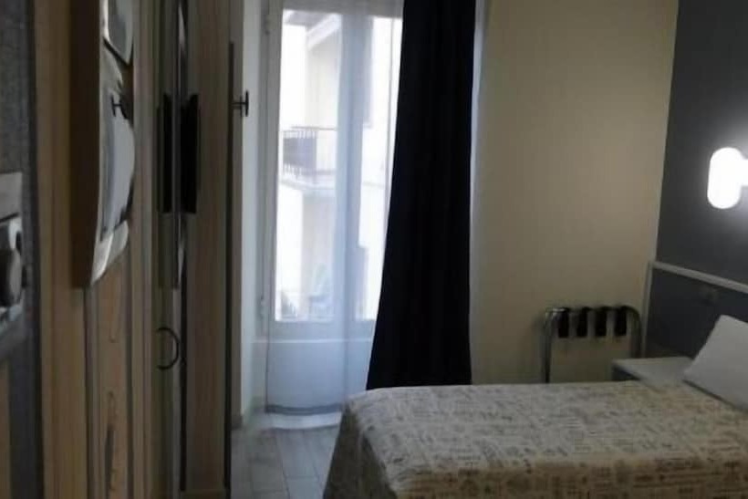 חדר סטנדרט יחיד, Moderno