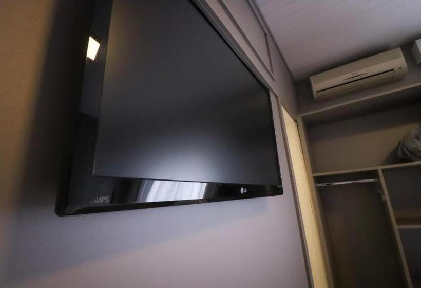 اتاق استاندارد سه نفره, Pousada Solar Viena