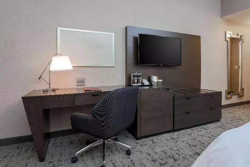 デラックススイート, Pride Plaza Hotel, Aerocity New Delhi