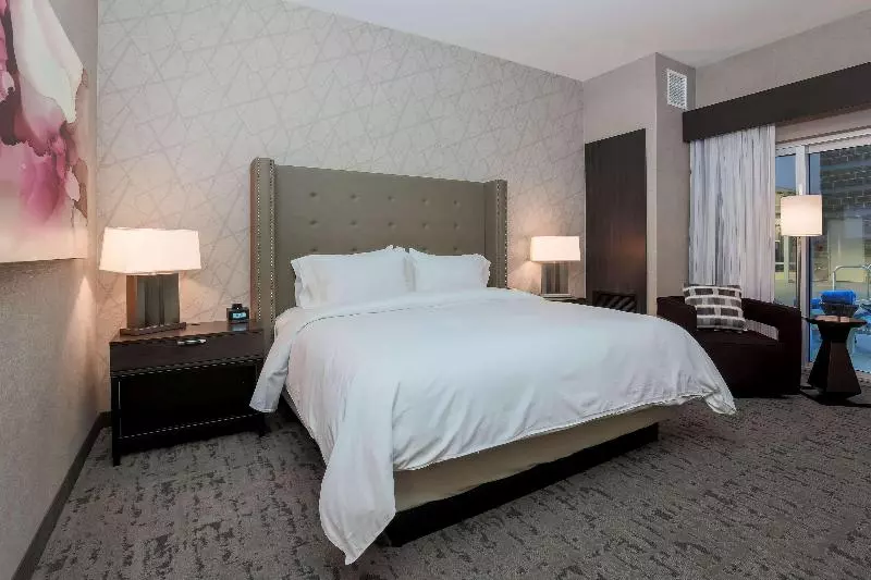 デラックススイート, Pride Plaza Hotel, Aerocity New Delhi