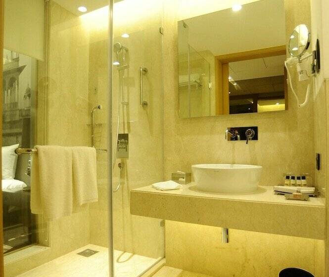 Номер Deluxe, Pride Plaza Hotel, Aerocity New Delhi