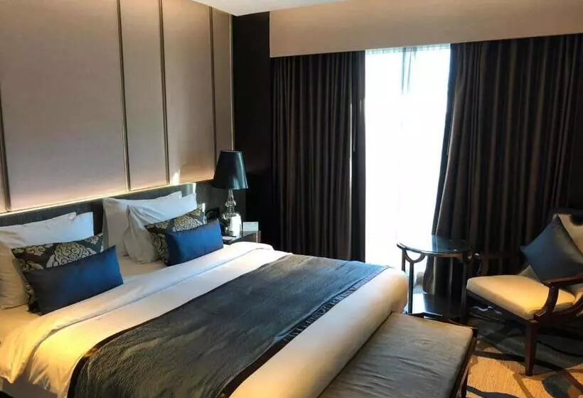 プレミアムスイート, Pride Plaza Hotel, Aerocity New Delhi