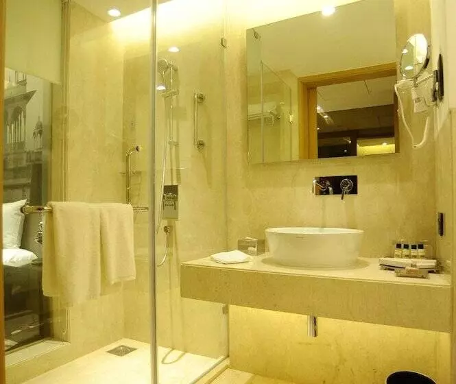 スーペリアールーム, Pride Plaza Hotel, Aerocity New Delhi