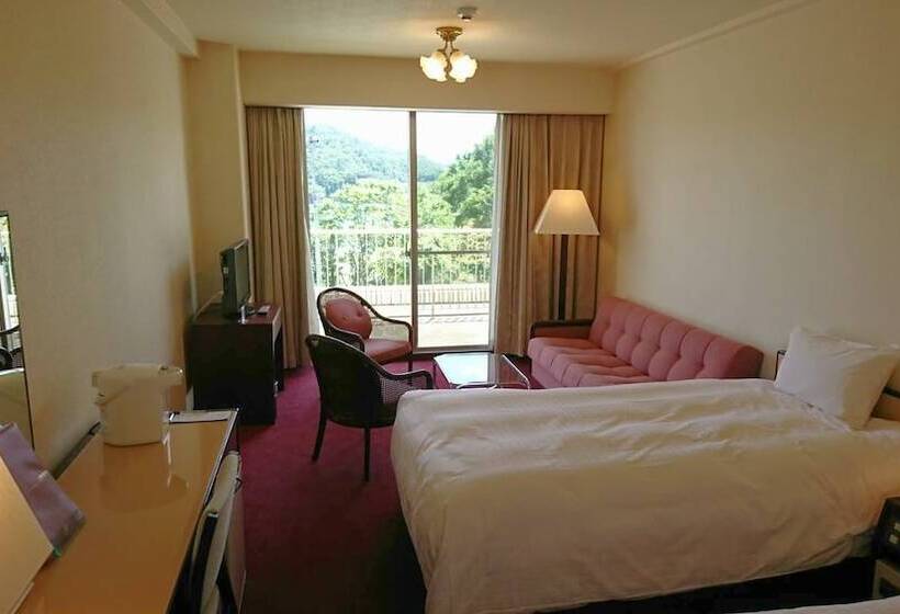 Номер Стандарт, Resorpia Kumihama